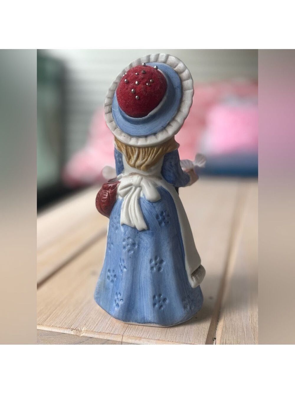 VINTAGE Blue & White Porcelain Seamstress Figurine • Thread & Pins Craft Lady - Picture 9 of 16